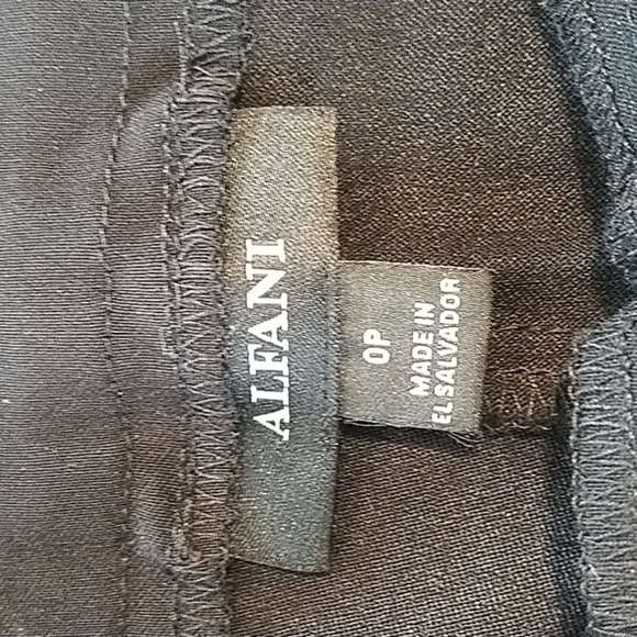 Alfani Ebony Black Capri Stretch Pants sz 0P - Picture 8 of 10